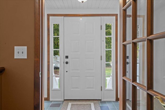 147 Browns Trace, Jericho, VT 05465