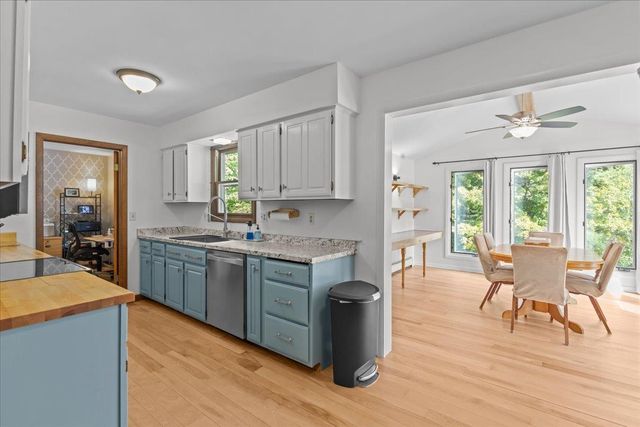 147 Browns Trace, Jericho, VT 05465