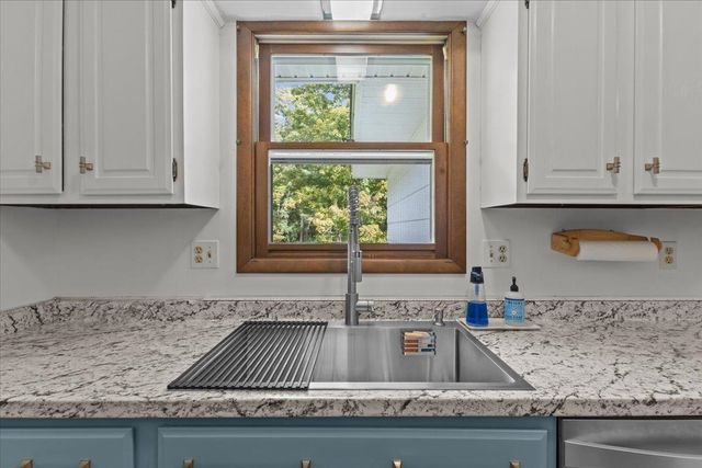 147 Browns Trace, Jericho, VT 05465