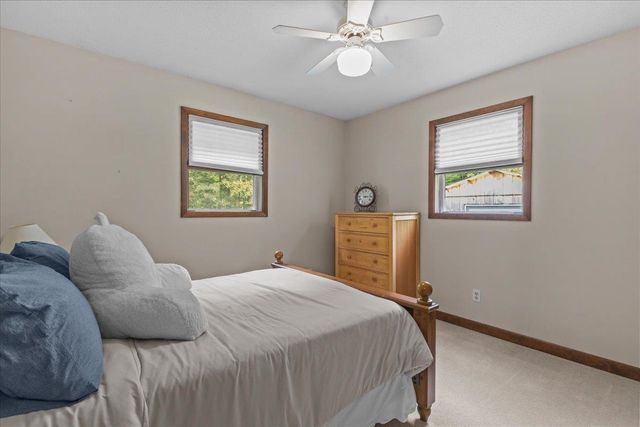 147 Browns Trace, Jericho, VT 05465