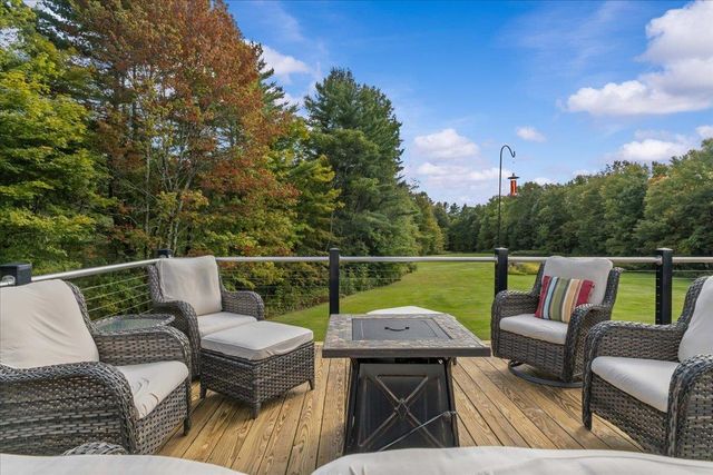 147 Browns Trace, Jericho, VT 05465