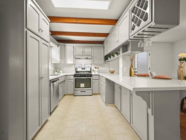 262 262 W Lowell Ave, Tracy, CA 95376