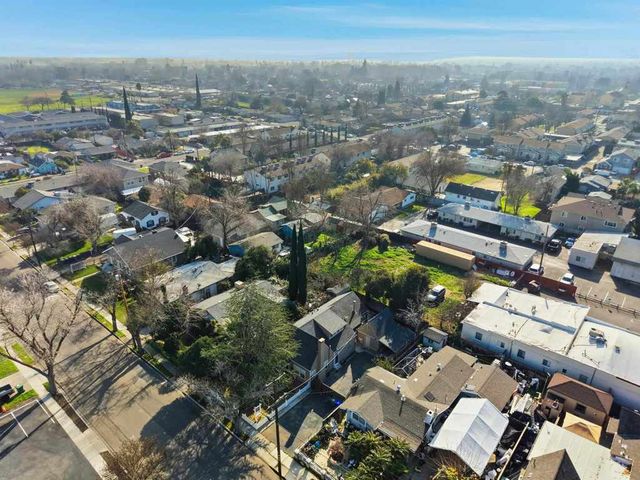 262 262 W Lowell Ave, Tracy, CA 95376