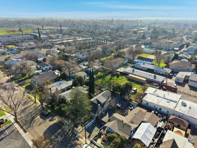 262 262 W Lowell Ave, Tracy, CA 95376