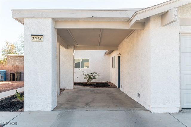 3930 Calle Esquina, Las Vegas, NV 89103