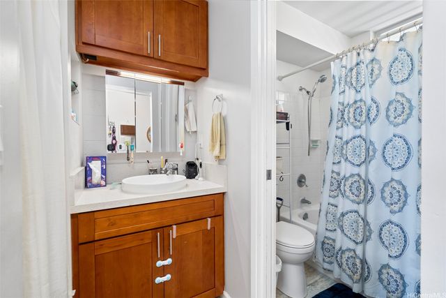 1555 Pohaku Street A503, Honolulu, HI 96817