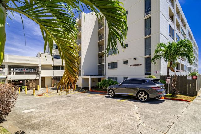 1555 Pohaku Street A503, Honolulu, HI 96817