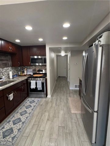 2255 Cahuilla 49, Colton, CA 92324