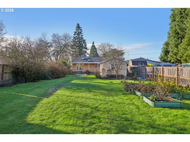 4390 Sw 196TH Ave, Beaverton, OR 97078