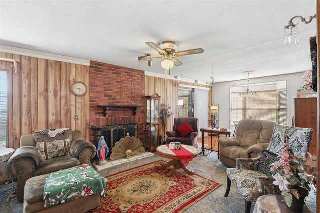 616 Kingston Drive, Yukon, OK 73099