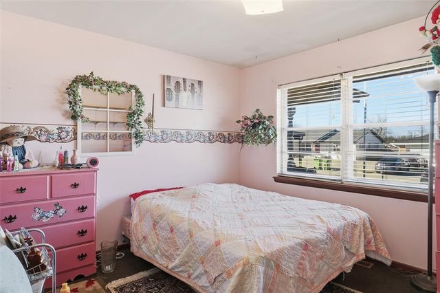 616 Kingston Drive, Yukon, OK 73099