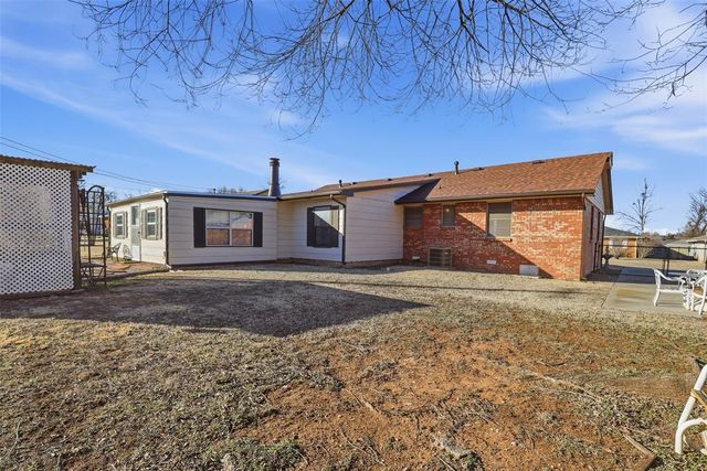 616 Kingston Drive, Yukon, OK 73099