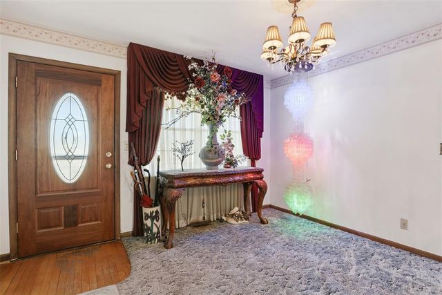 616 Kingston Drive, Yukon, OK 73099