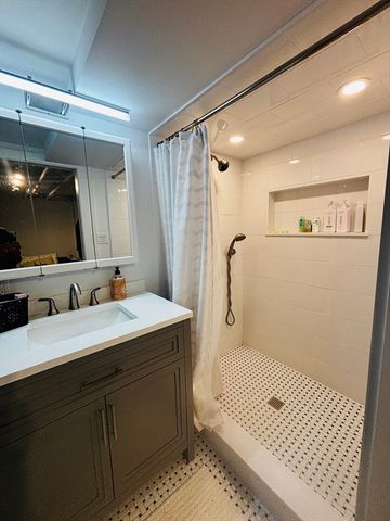 31 Matchett St 1, Boston, MA 02135