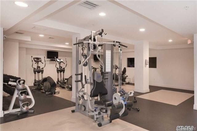 64-05 Yellowstone Boulevard 209, Forest Hills, NY 11375