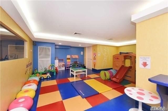 64-05 Yellowstone Boulevard 209, Forest Hills, NY 11375