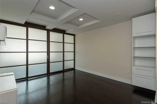 64-05 Yellowstone Boulevard 209, Forest Hills, NY 11375