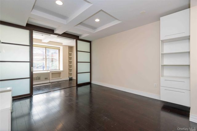 64-05 Yellowstone Boulevard 209, Forest Hills, NY 11375