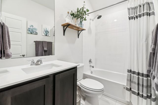 247 Carolina Trace, Fate, TX 75189