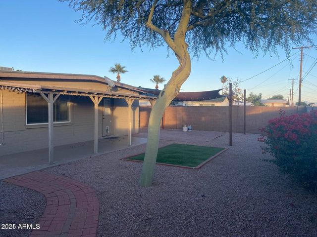 325 E CONTINENTAL Drive, Tempe, AZ 85288