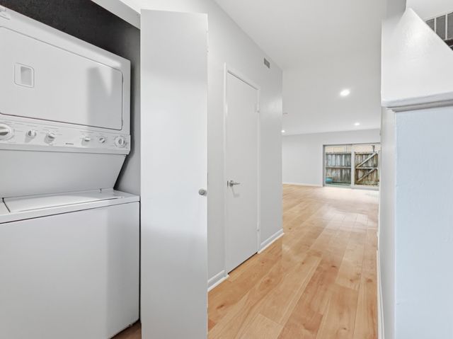 6009 E University Boulevard 131, Dallas, TX 75206