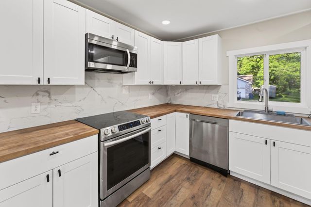 2900 W Lombard Street, Springfield, MO 65802