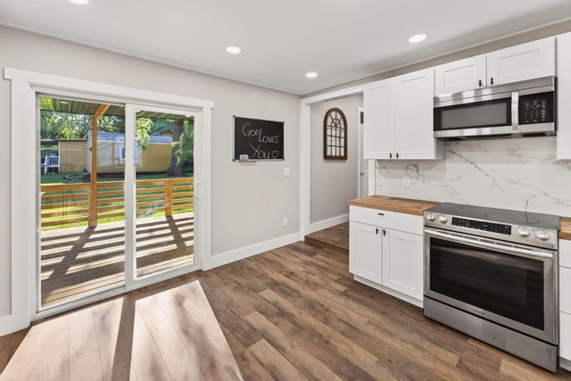 2900 W Lombard Street, Springfield, MO 65802