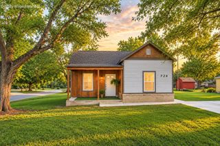 2900 W Lombard Street, Springfield, MO 65802