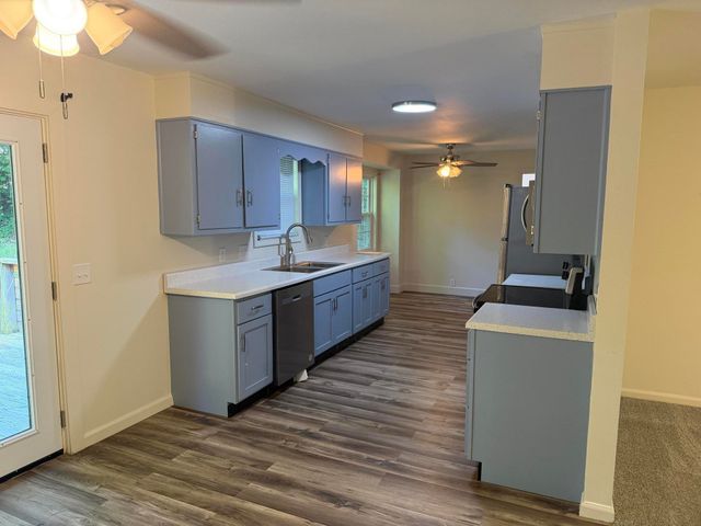 106 Briarwood Drive, Dalton, GA 30720