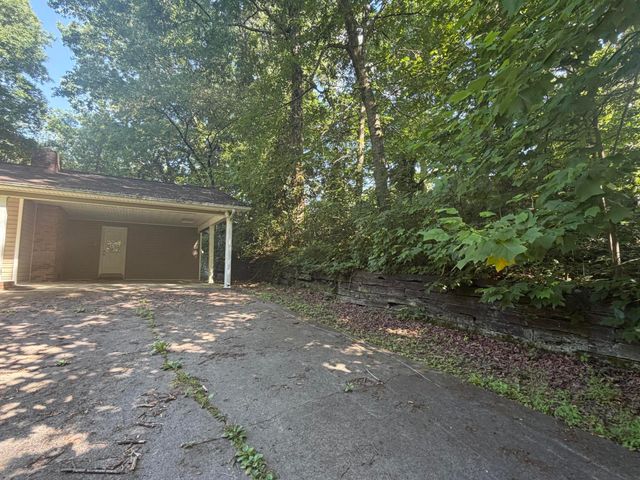 106 Briarwood Drive, Dalton, GA 30720