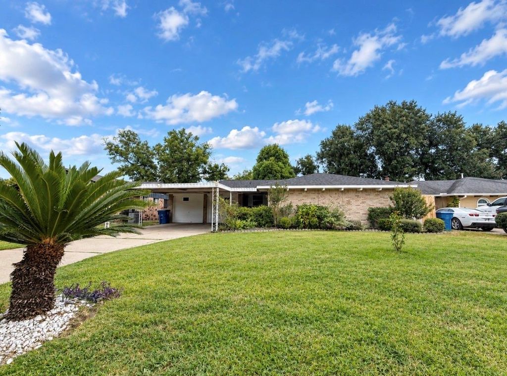 8418 Meadowview Drive 8418, Houston, TX 77037