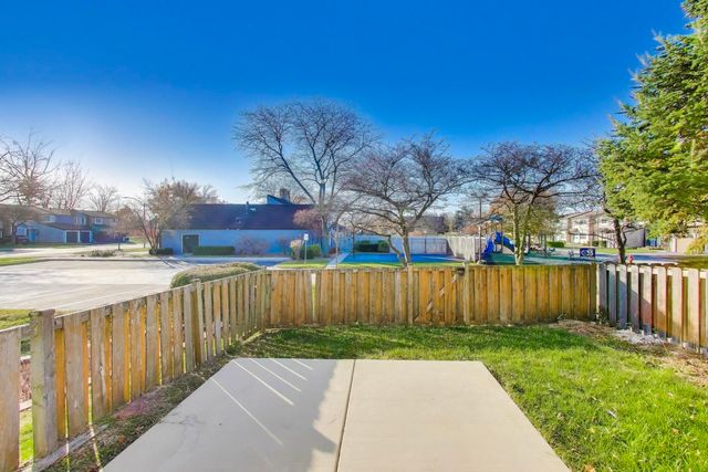 1507 Clearwater Lane, Wheeling, IL 60090