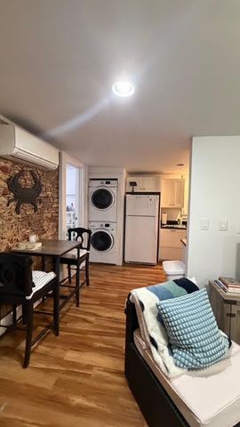 65 Vanderhorst Street C, Charleston, SC 29403