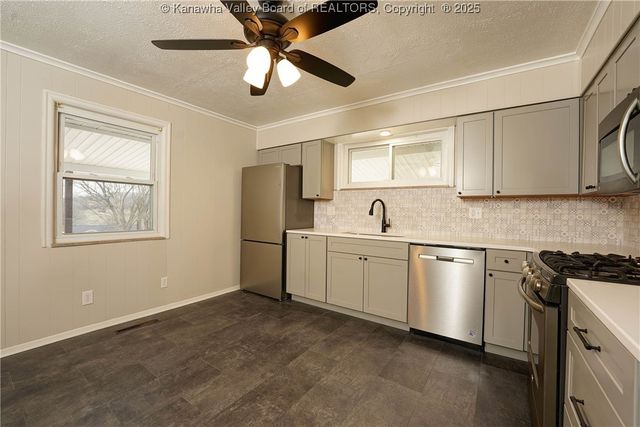 5148 Big Tyler Road, Charleston, WV 25313