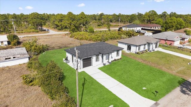 1141 Barfield ST E, Lehigh Acres, FL 33974