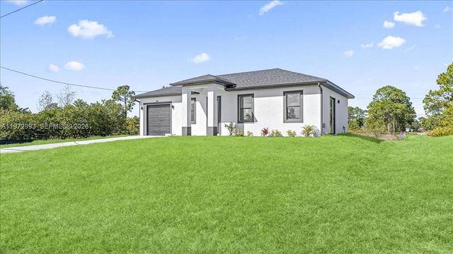 1141 Barfield ST E, Lehigh Acres, FL 33974