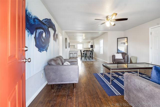 1916 W Union Place, Collinsville, OK 74021