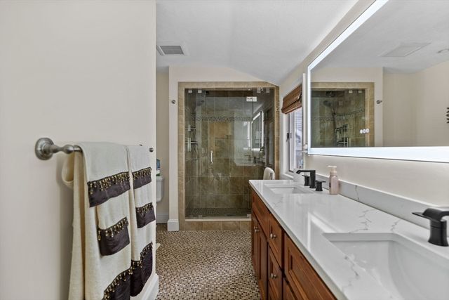 8 Mayflower Drive, Stoneham, MA 02180