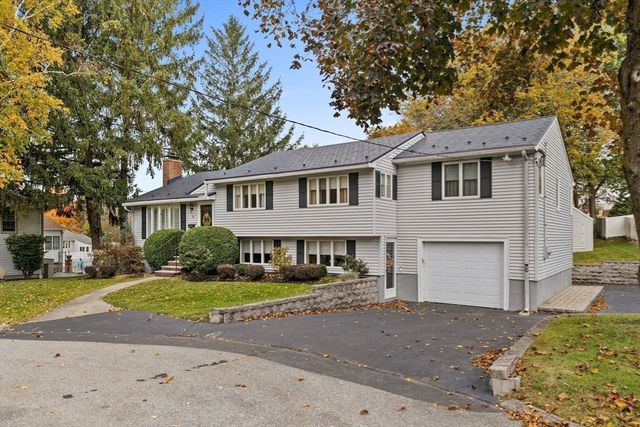 8 Mayflower Drive, Stoneham, MA 02180