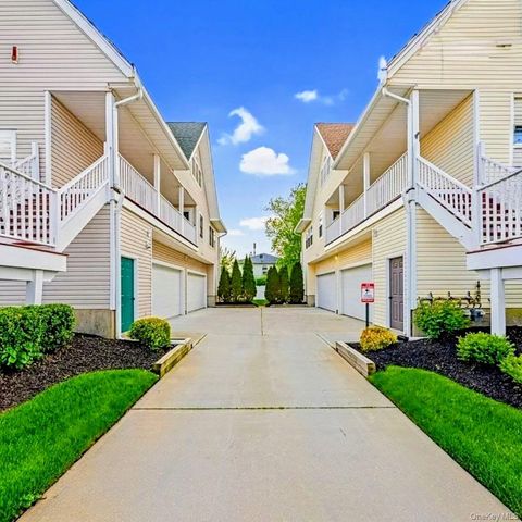 226 Westside Avenue B, Freeport, NY 11520