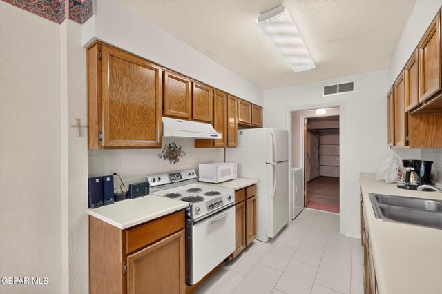 3220 ISLA MORADA Drive, El Paso, TX 79925