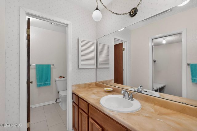 3220 ISLA MORADA Drive, El Paso, TX 79925