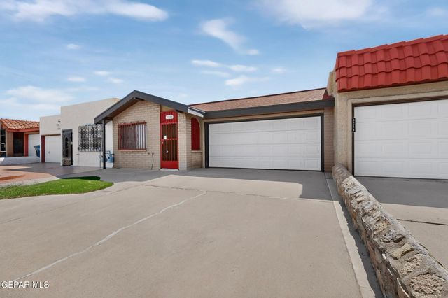 3220 ISLA MORADA Drive, El Paso, TX 79925