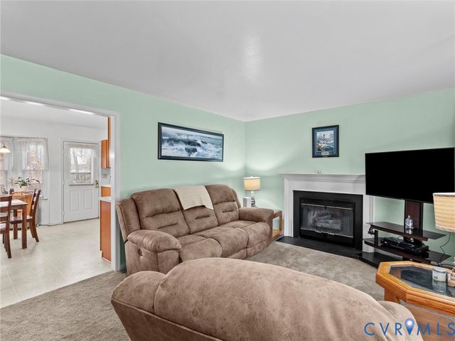 1512 Pritchard Ter, North Chesterfield, VA 23235