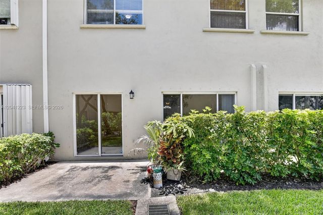 13212 NW 7th Dr, Plantation, FL 33325