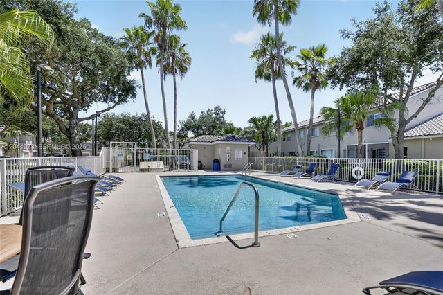 13212 NW 7th Dr, Plantation, FL 33325