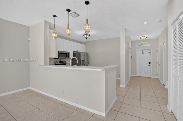 13212 NW 7th Dr, Plantation, FL 33325