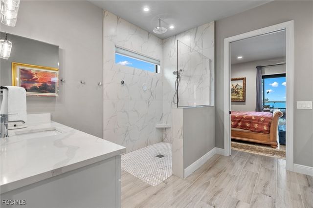 1806 Old Burnt Store RD N, Cape Coral, FL 33993