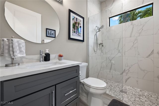 1806 Old Burnt Store RD N, Cape Coral, FL 33993