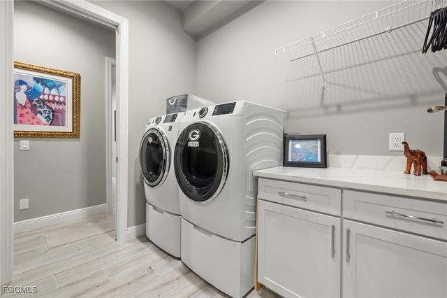 1806 Old Burnt Store RD N, Cape Coral, FL 33993